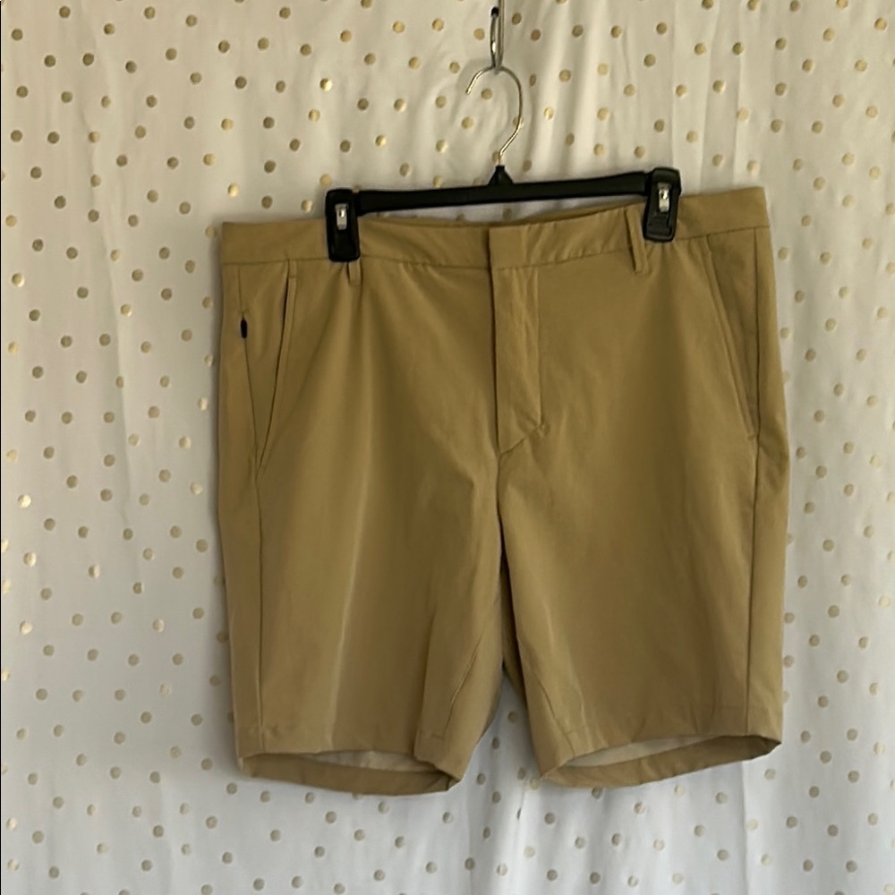 All in Motion Men's Beige Athletic Shorts Size 36